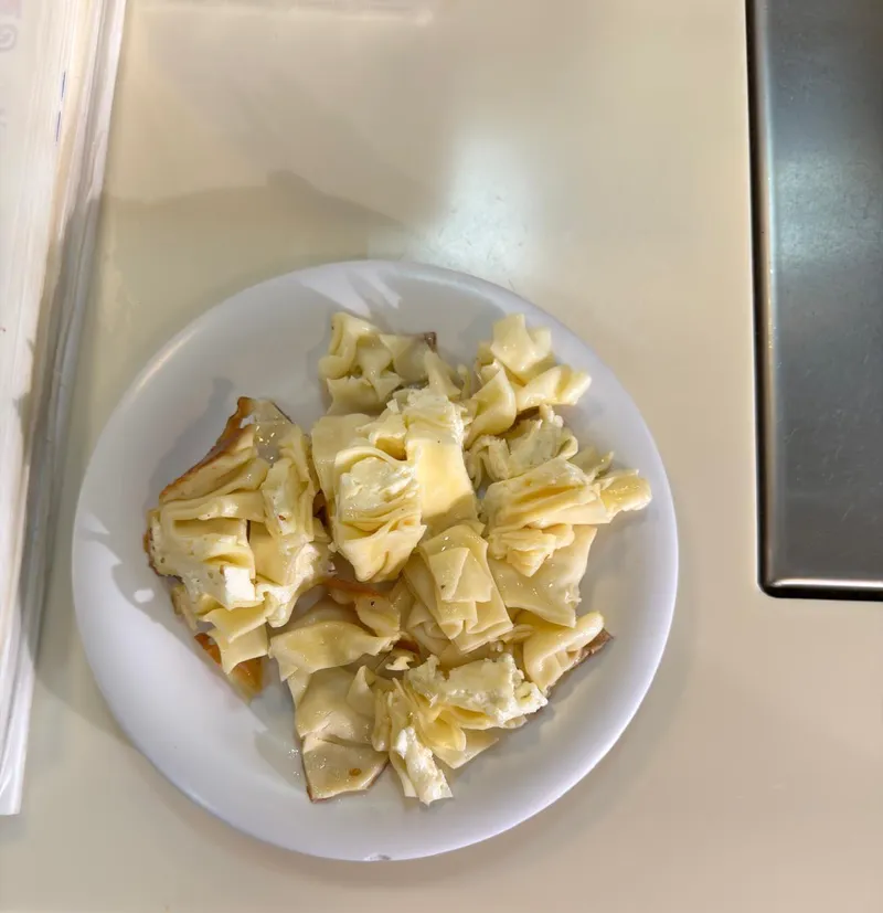 Tabakta su böreği